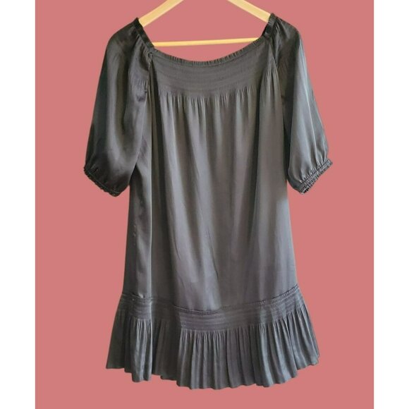 WHBM Black Scoop Neck Pleated Hem Mini Yoke Dress Medium LBD Relaxed Summer - Picture 1 of 3